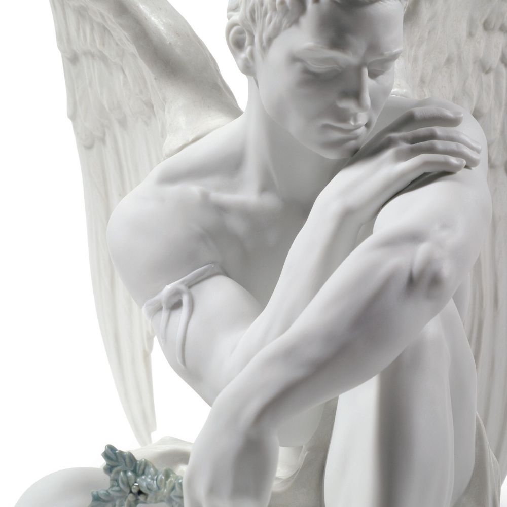 Porcelain sculpture, Protective Angel by Ernest Massuet - LLADRO