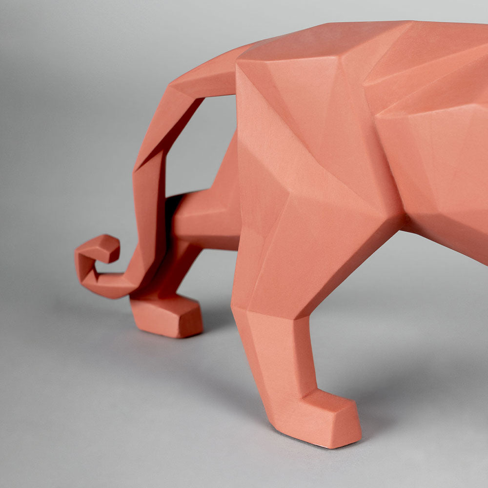 Porcelain sculpture, Coral Panther, Origami by Dept. Decoracion - LLADRO