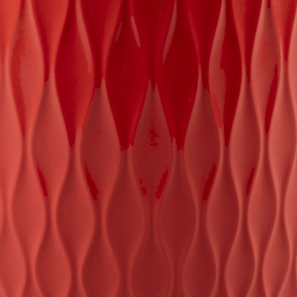 Decorative porcelain vase, Coral by Dept. Diseno y Decoracion - LLADRO