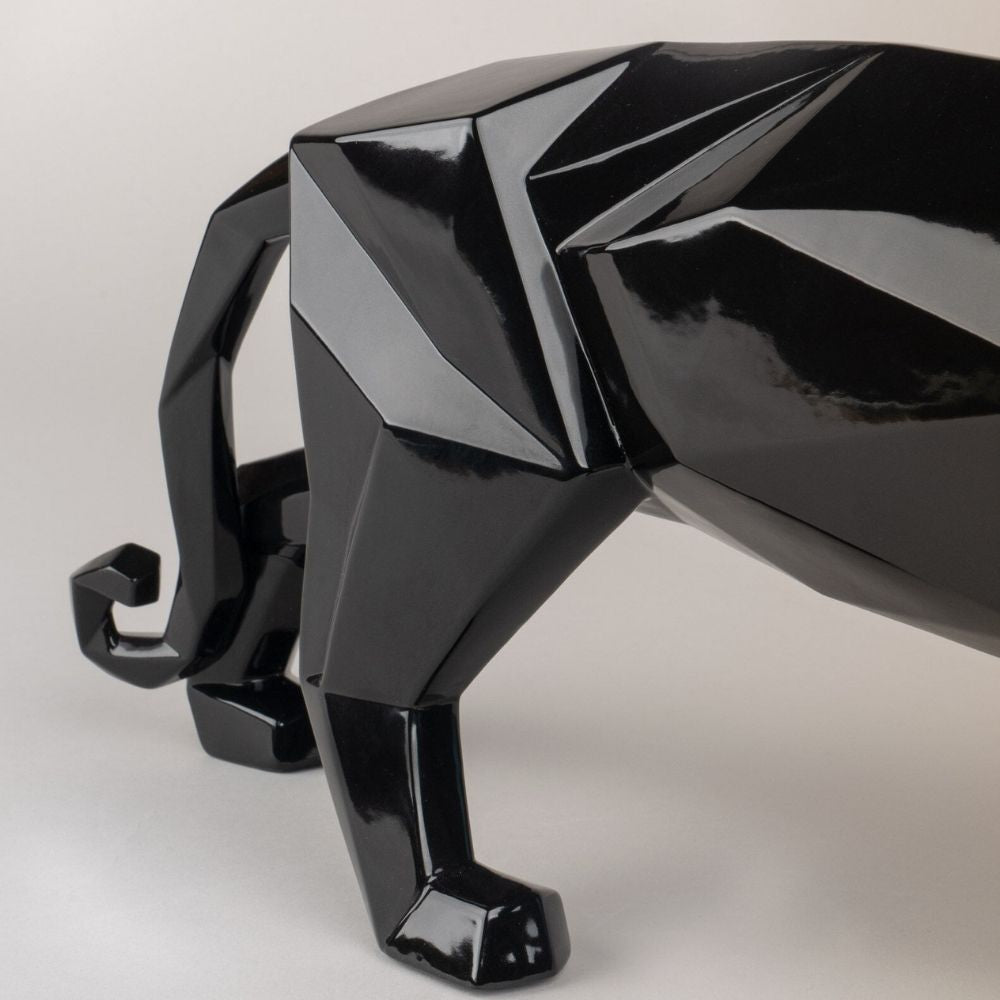 Porcelain sculpture, Black Panther, Origami by Dept. Decoracion - LLADRO