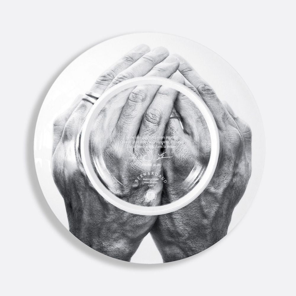 Set of 6 dinner plates, Je te mangerais dans la main by Prune Nourry and JR - Bernardaud