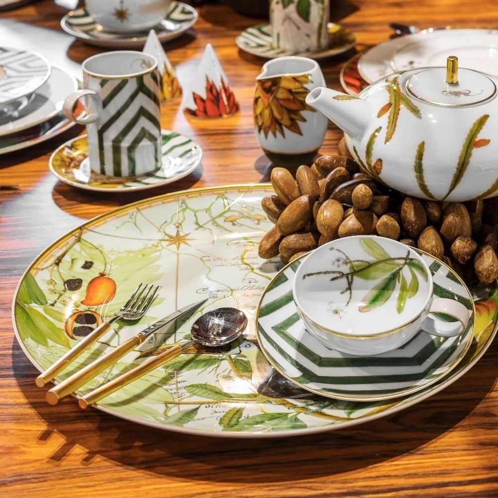 Tea cup and saucer, Amazonia - VISTA ALEGRE