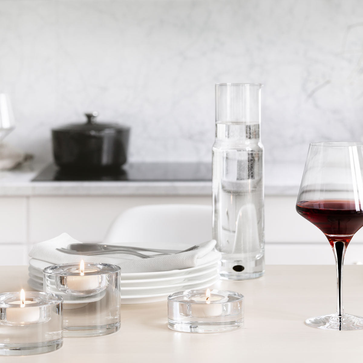 Decanter 33.8 fl oz Metropol by Erika Lagerbielke - ORREFORS