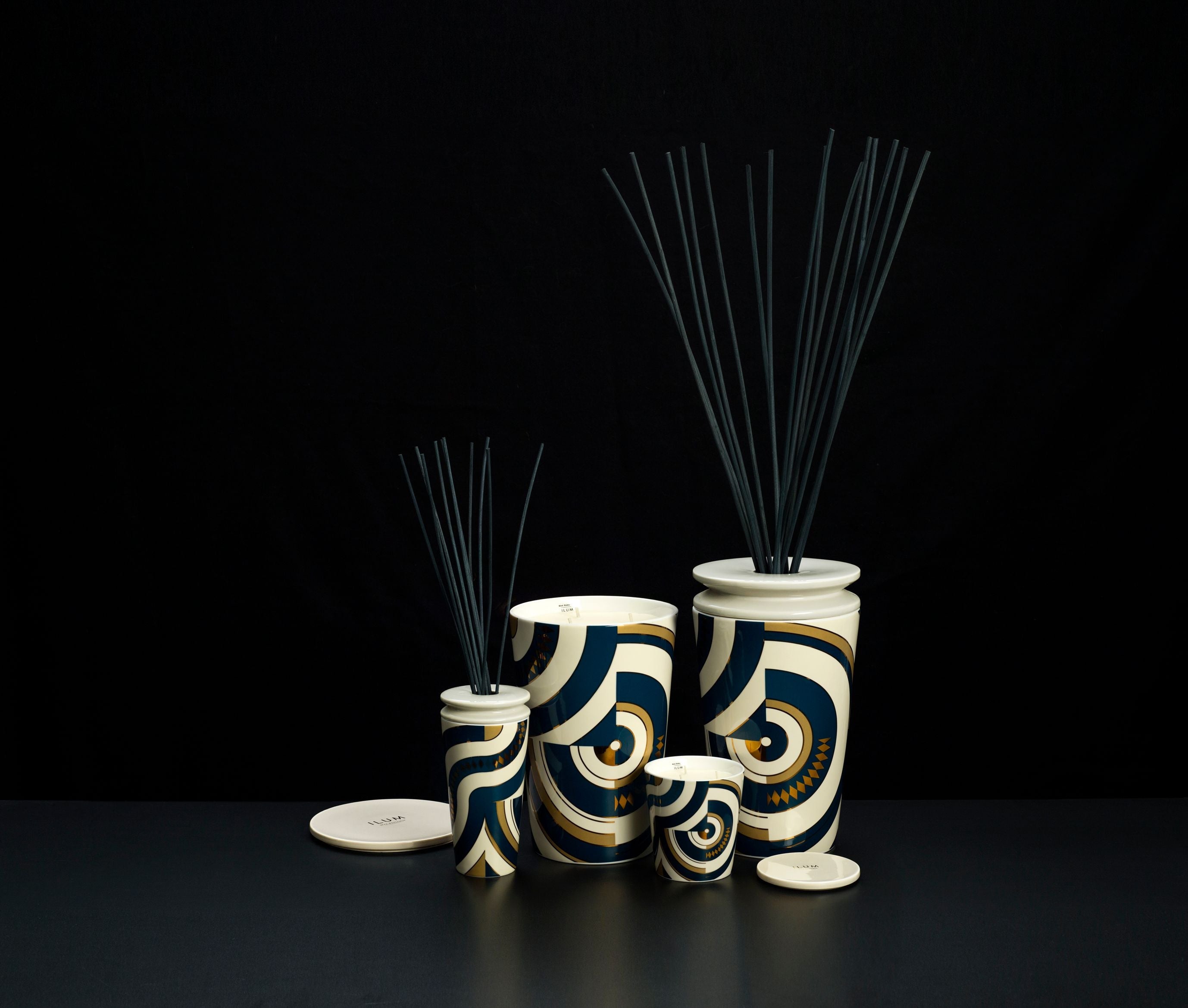 Scented diffuser with sticks, Or Egyptien, 16.9 fl oz, Ilum collection - MAX BENJAMIN
