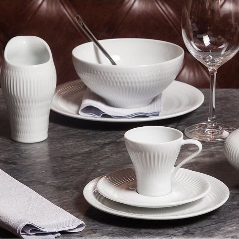 Tea cup and saucer, Utopia - VISTA ALEGRE