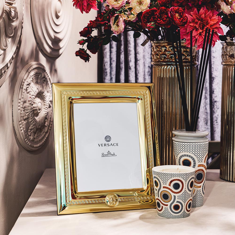 Photo frame 8 x 10 inches, VHF6 Gold - VERSACE