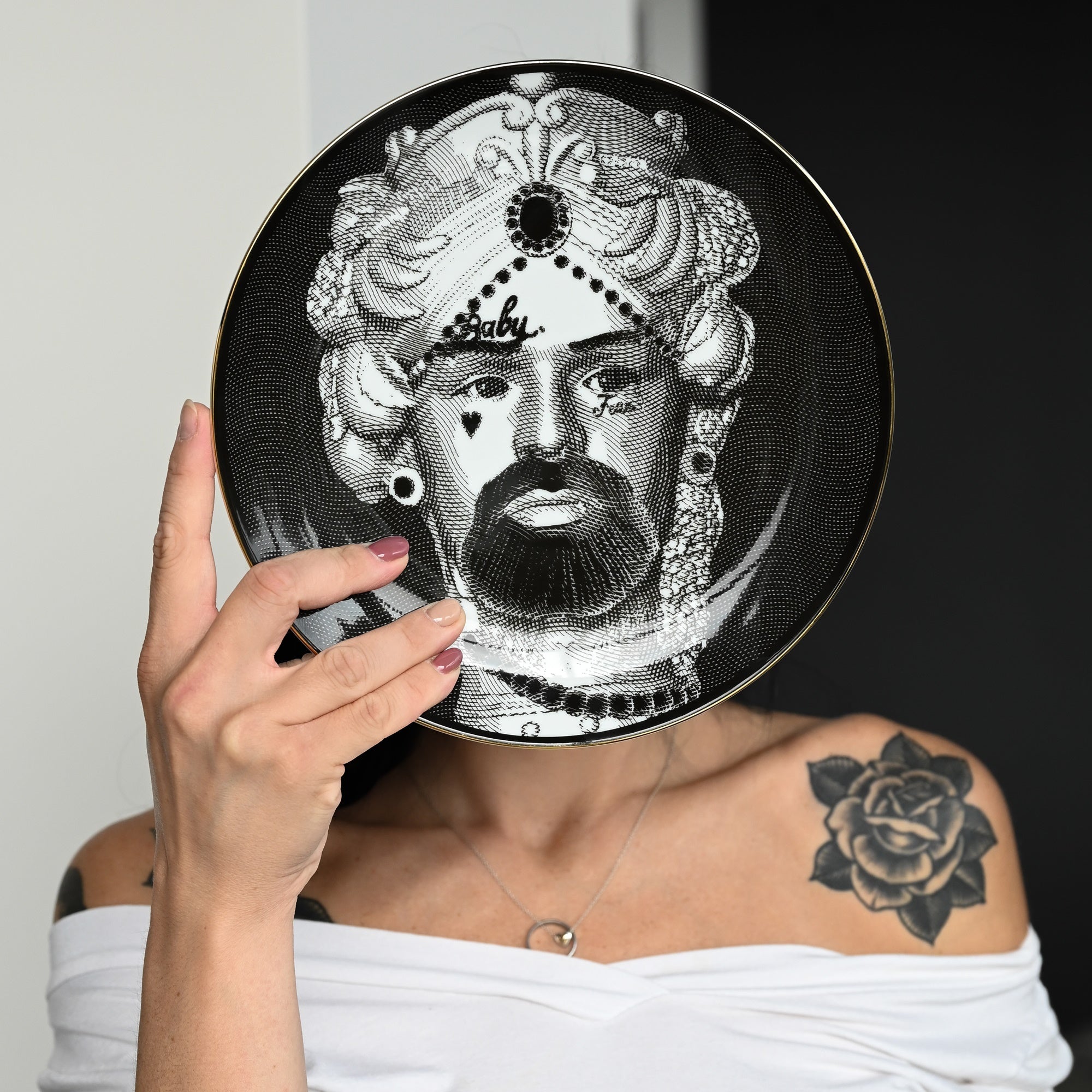 Decorative plate, 9.4 inches, Sagrada Familia The Transgressive - BACI MILANO