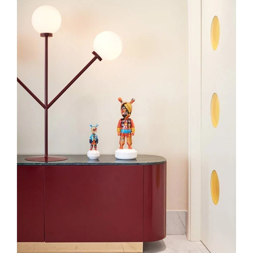 Porcelain sculpture, 11.8 inches, The Guest by Ricardo Cavolo - LLADRO