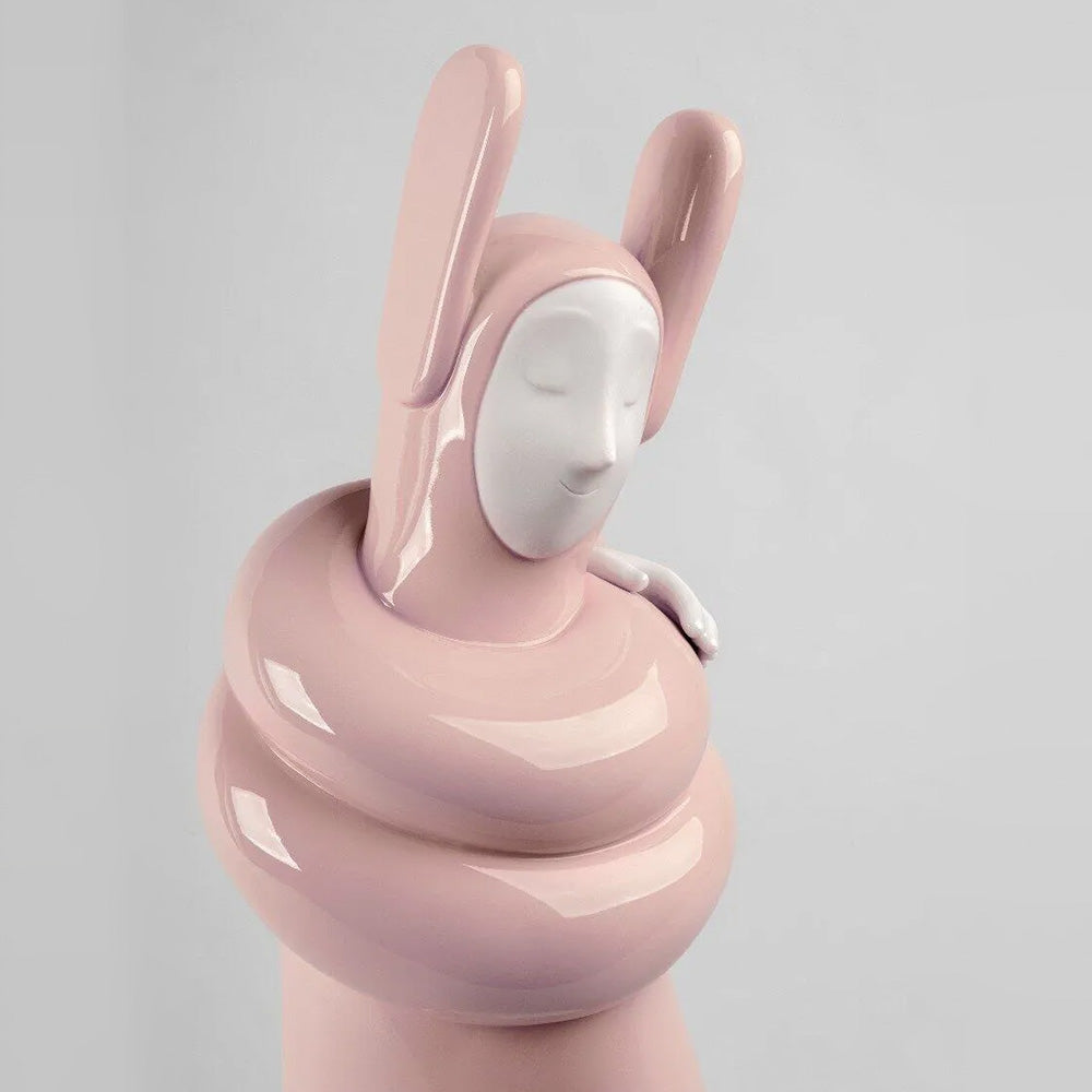 Porcelain sculpture Embraced Pink by Jaime Hayon - LLADRO