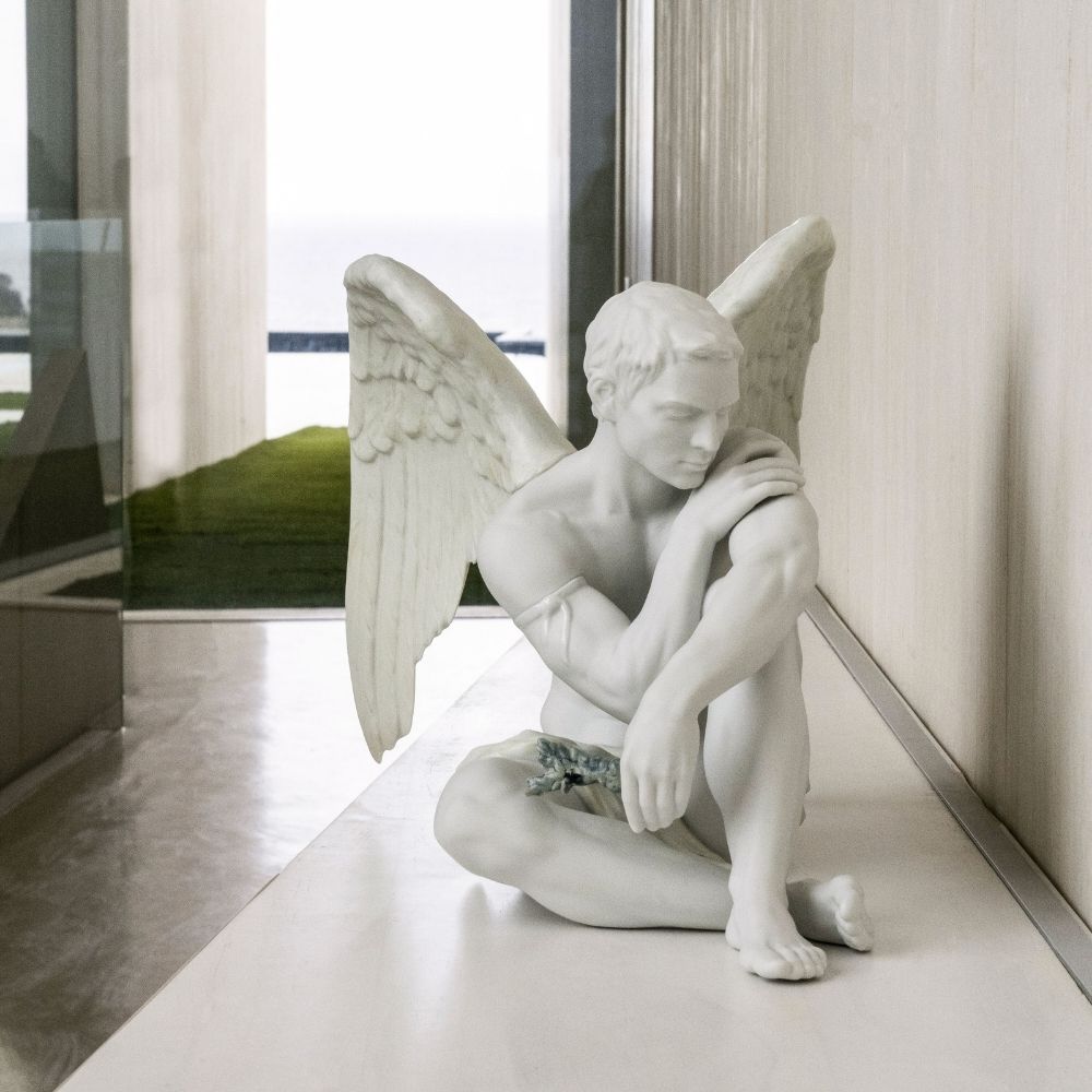 Porcelain sculpture, Protective Angel by Ernest Massuet - LLADRO