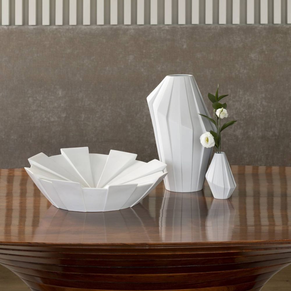 Porcelain vase, 6 inches, Ritmo by Agnes Hegedus - VISTA ALEGRE