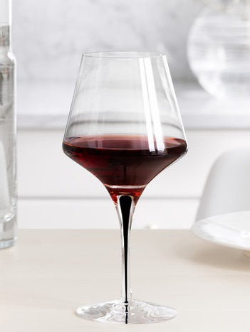 Red wine glass, Metropol by Erika Lagerbielke - ORREFORS