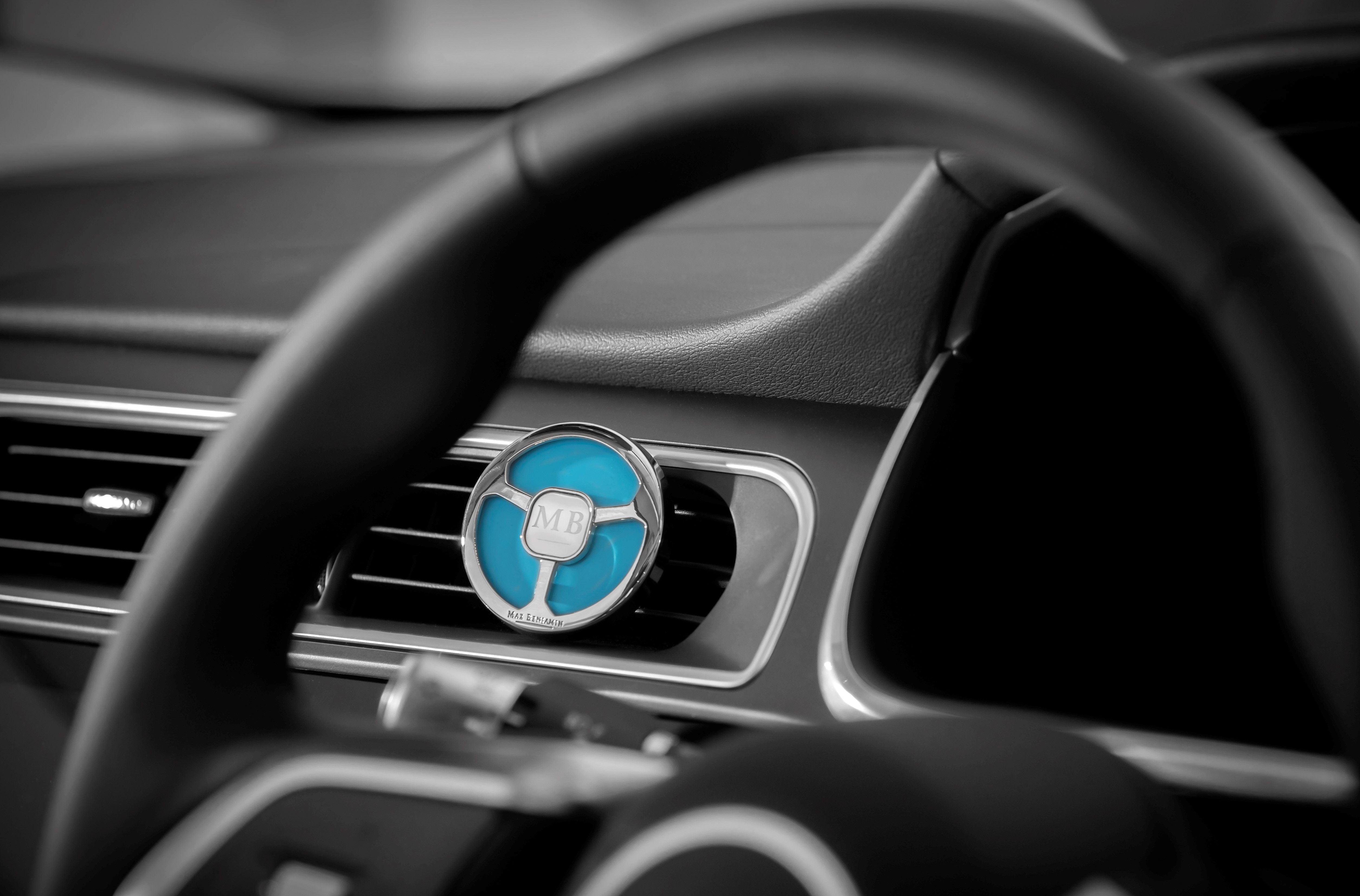 Car air freshener, Blue Azure, Car Fragrance collection - MAX BENJAMIN