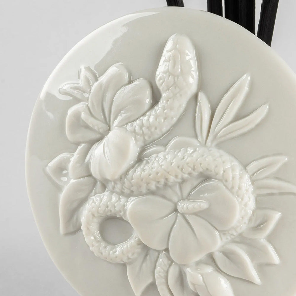 Porcelain diffuser, fragrance A Secret Orient, Snake - LLADRO