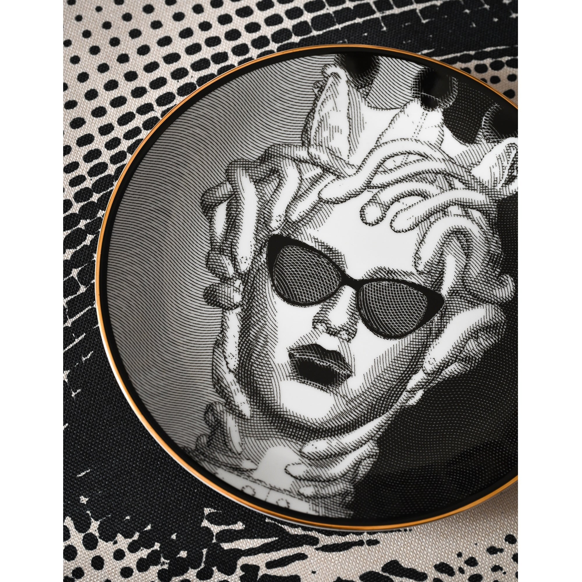 Decorative plate, 9.4 inches, Sagrada Familia The Viper - BACI MILANO