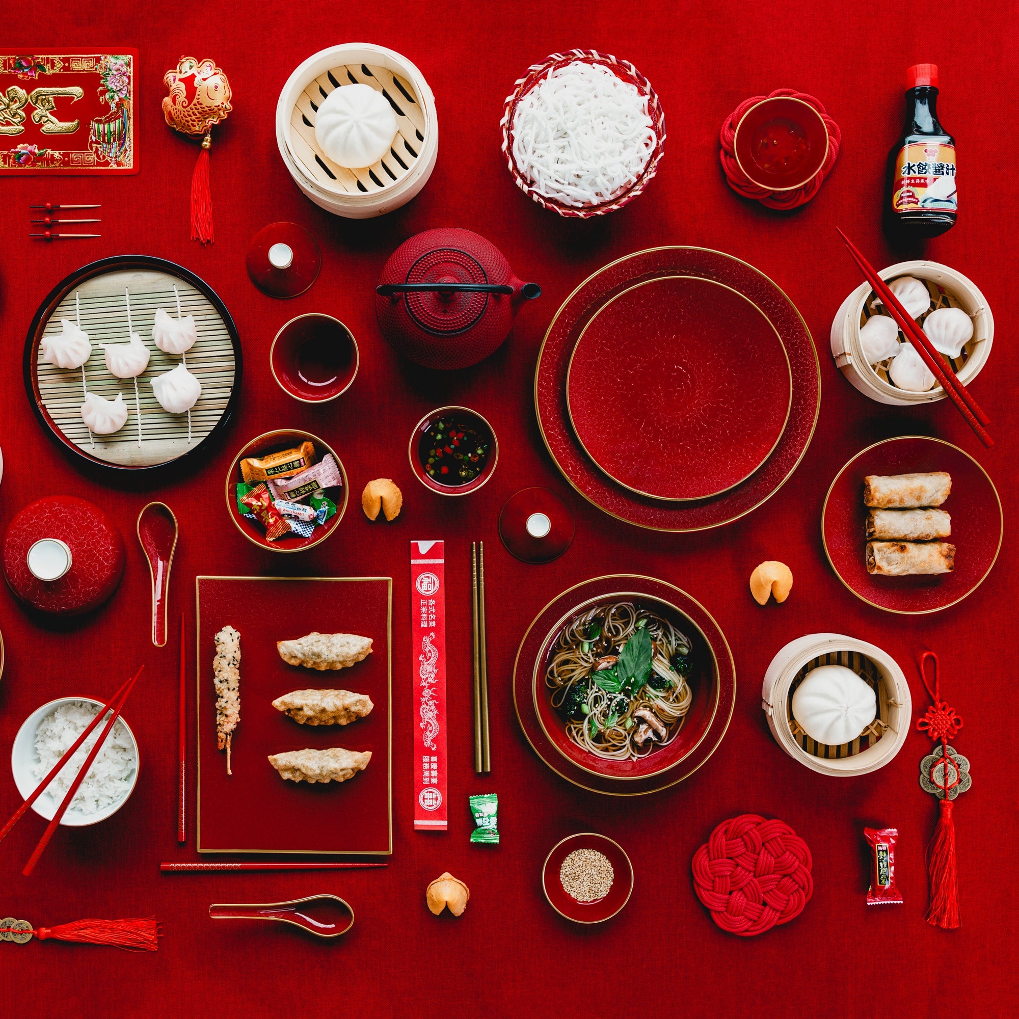 Oriental dinner service, 32 pieces, Rouge Empereur - BERNARDAUD