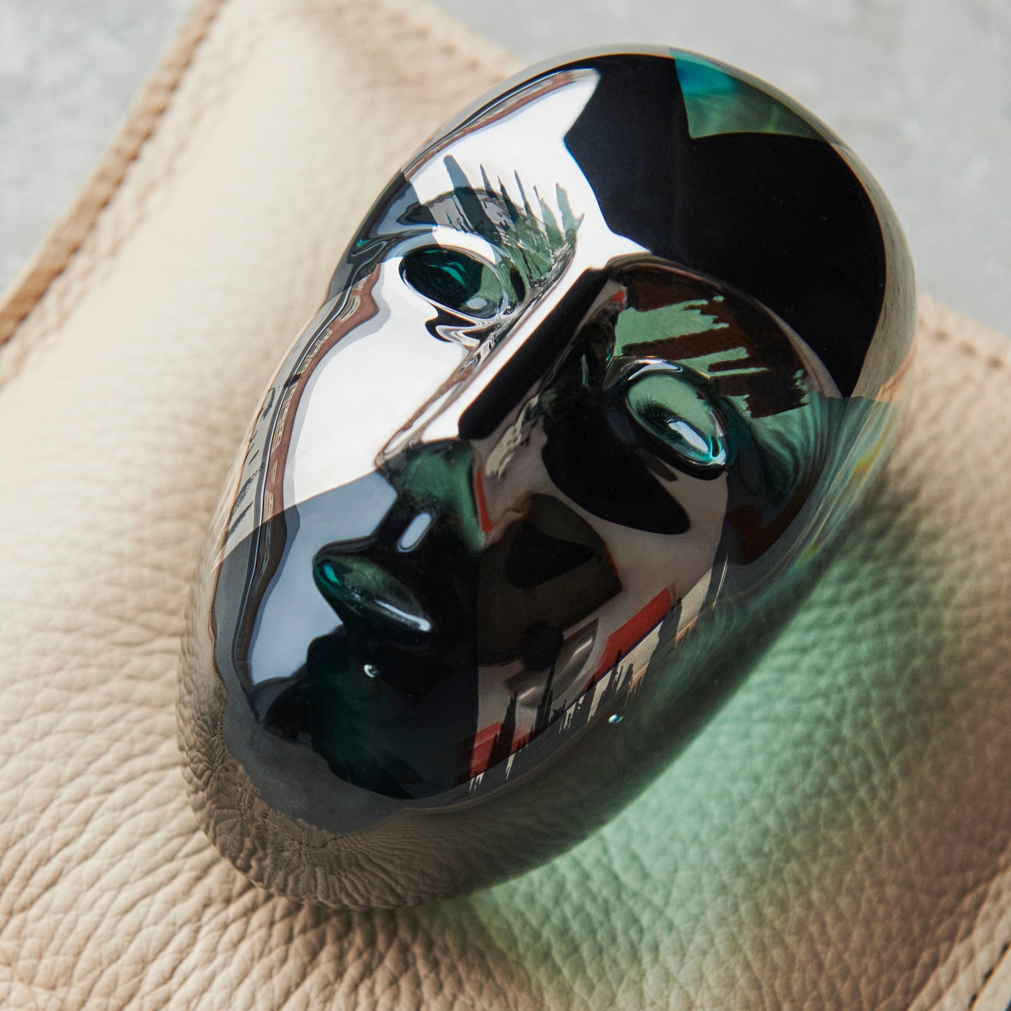 Sculpture Brains Annual 2024 Petrol by Bertil Vallien - KOSTA BODA