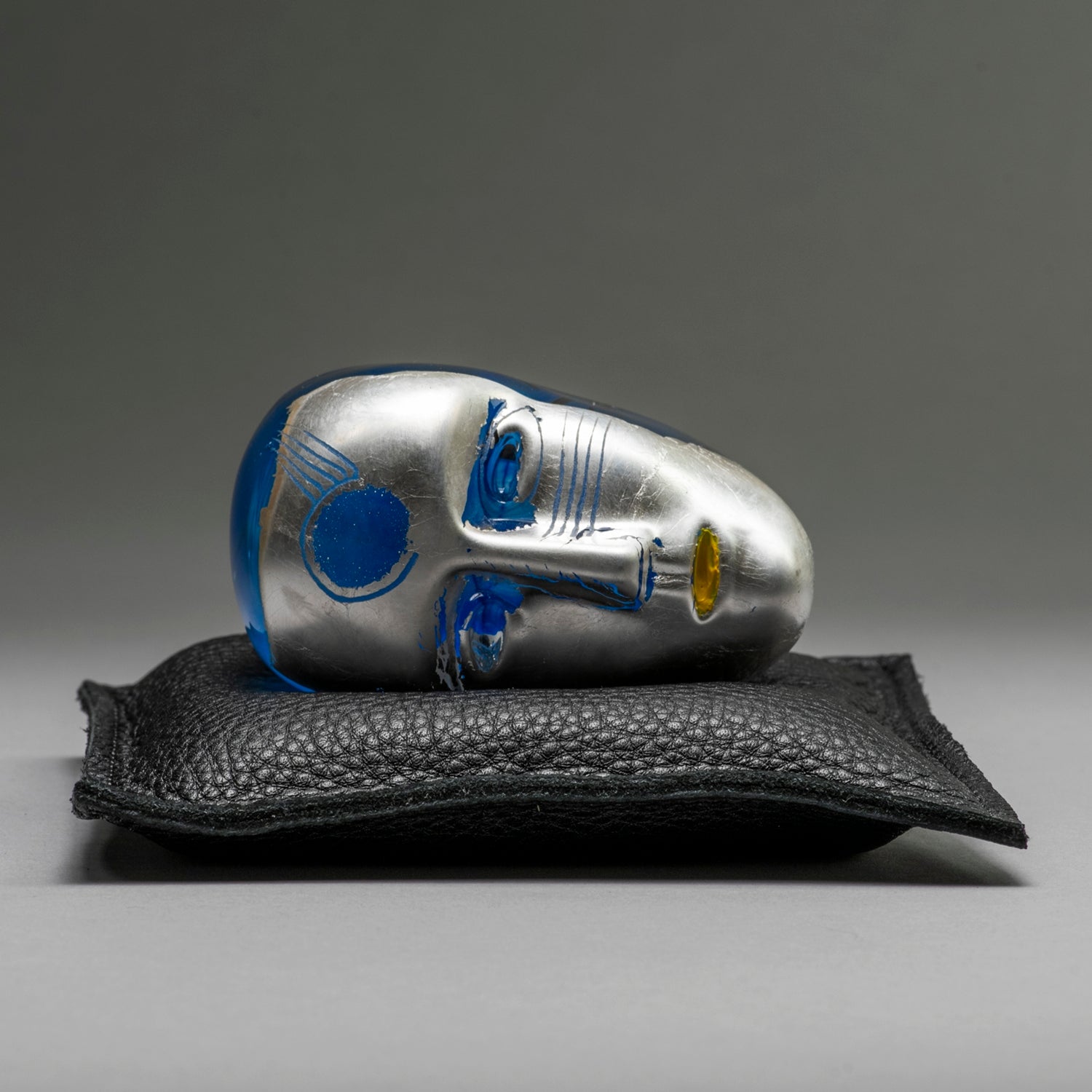 Sculpture Brains Annual 2025 Grey/Blue by Bertil Vallien - KOSTA BODA