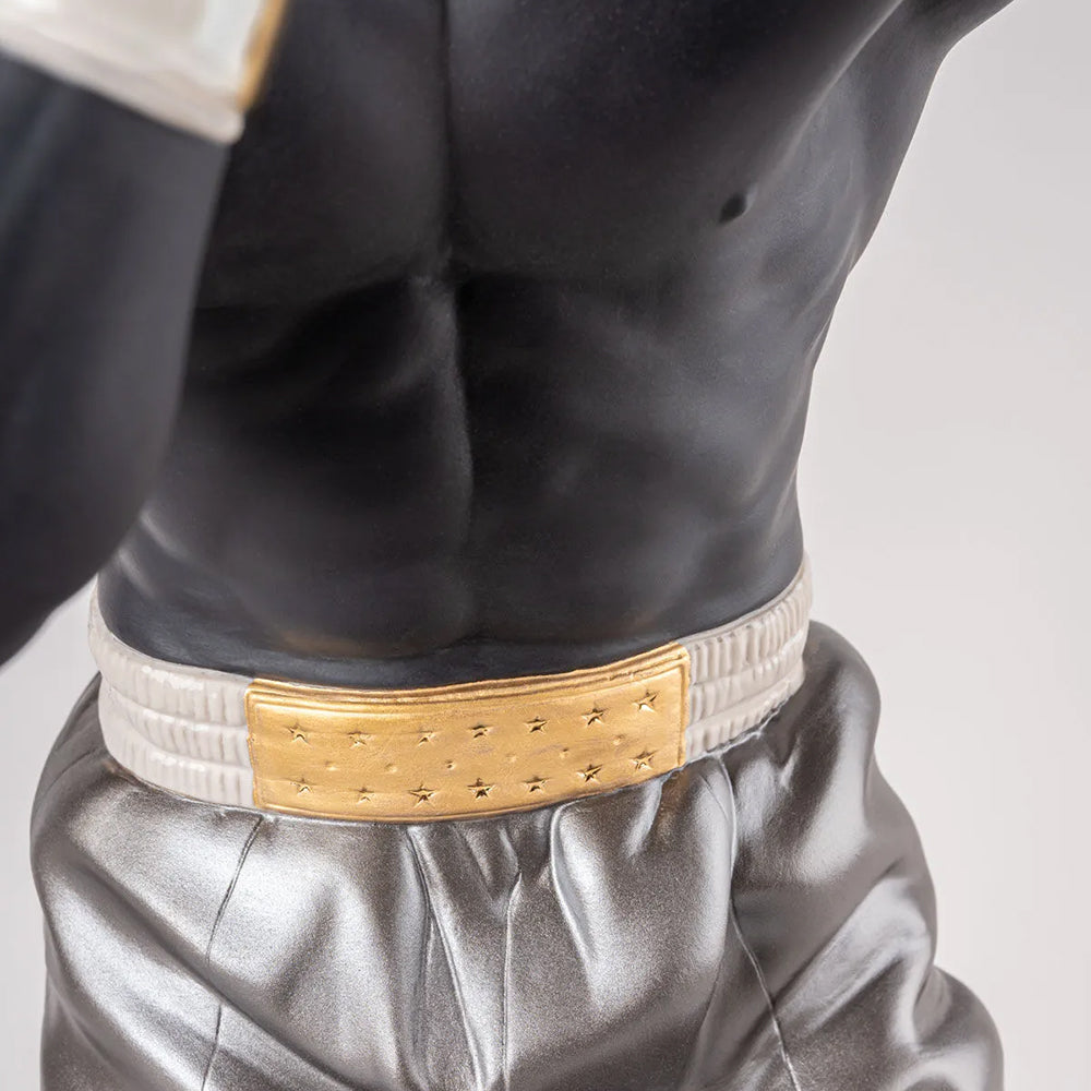 Porcelain sculpture Boxer by Ernest Massuet - LLADRO