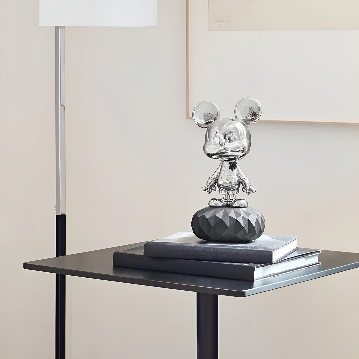 Porcelain sculpture Mickey Mouse Platinum by Eva Maria Cuerva - LLADRO