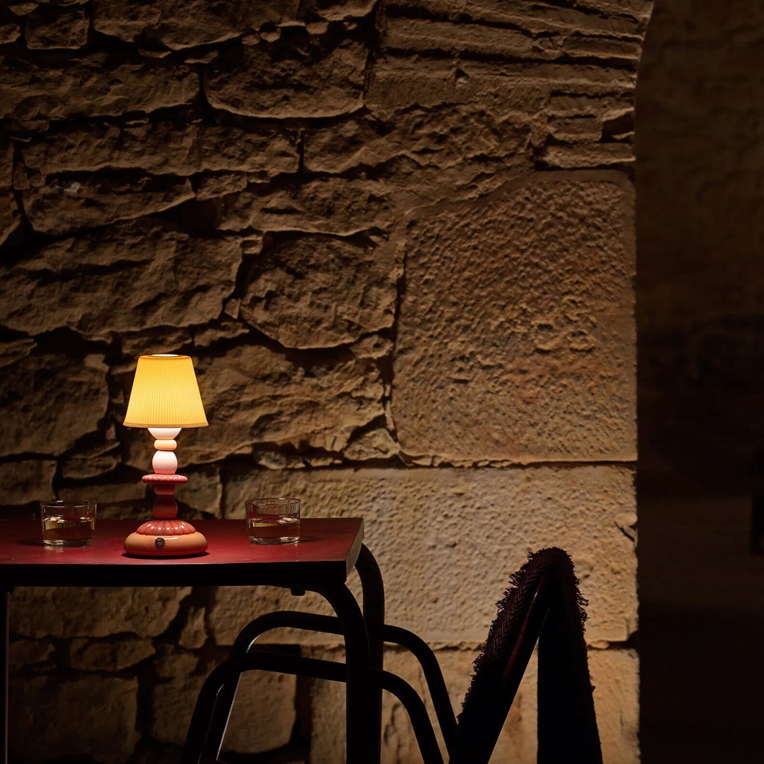 Lotus lamp, coral, Firefly - LLADRO